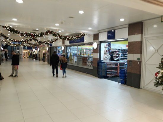 Crompton Place Shopping Centre